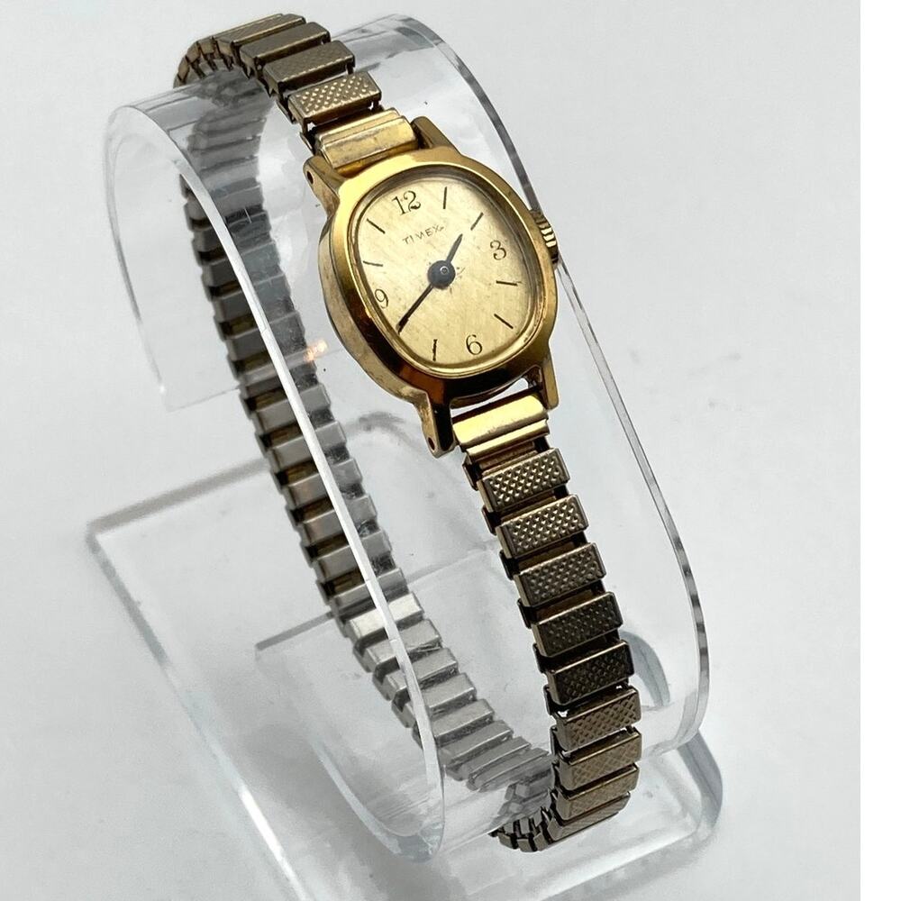 VTG Timex Mechanical Wind Up Dainty Oval Women's Watch 18mm Expandable Band